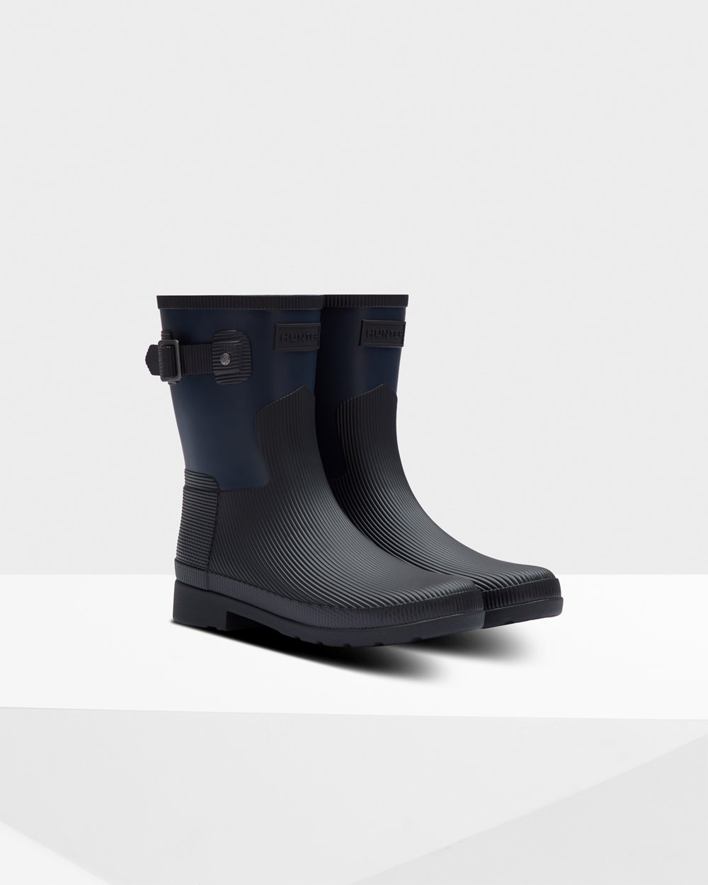 Hunter Mujer Refined Texture Block Slim Fit - Botas de Lluvia Azul Marino/Negras - 907-JXNUFS